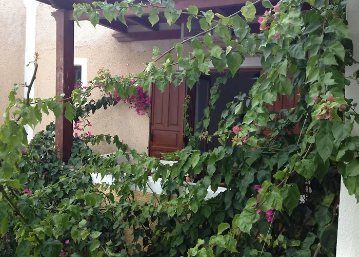 Hotell Nostos (adults Only)